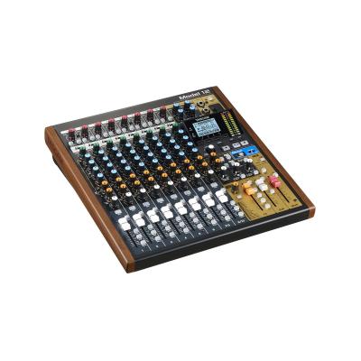 Tascam Model 16 �������� �����. USB ���������, 12 ���� � 4 ������ ������