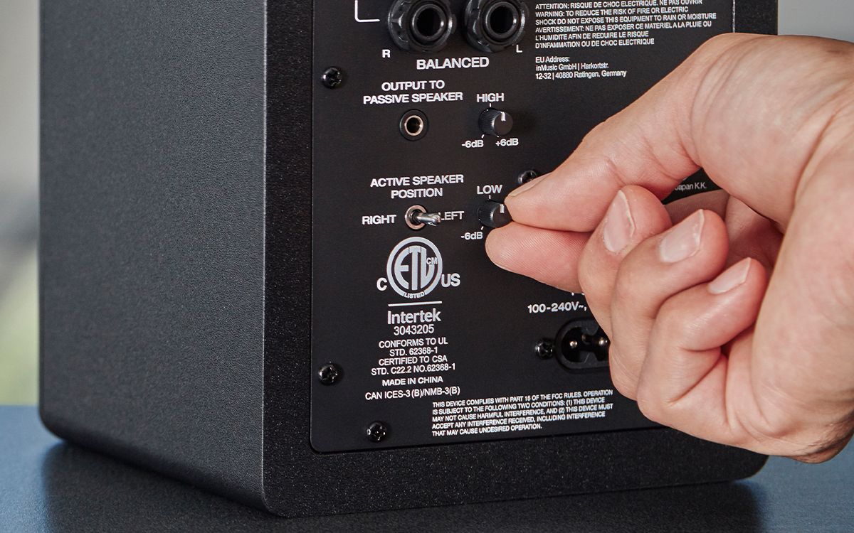 M-AUDIO BX3 ������� ��������. ����������, 2 � 25 ��