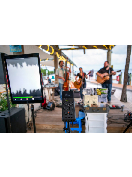 IK MULTIMEDIA IRIG PRO QUATTRO I/O DELUXE ������������. 2 x RCA �� 3,5 �� ������� ����, USB ���������